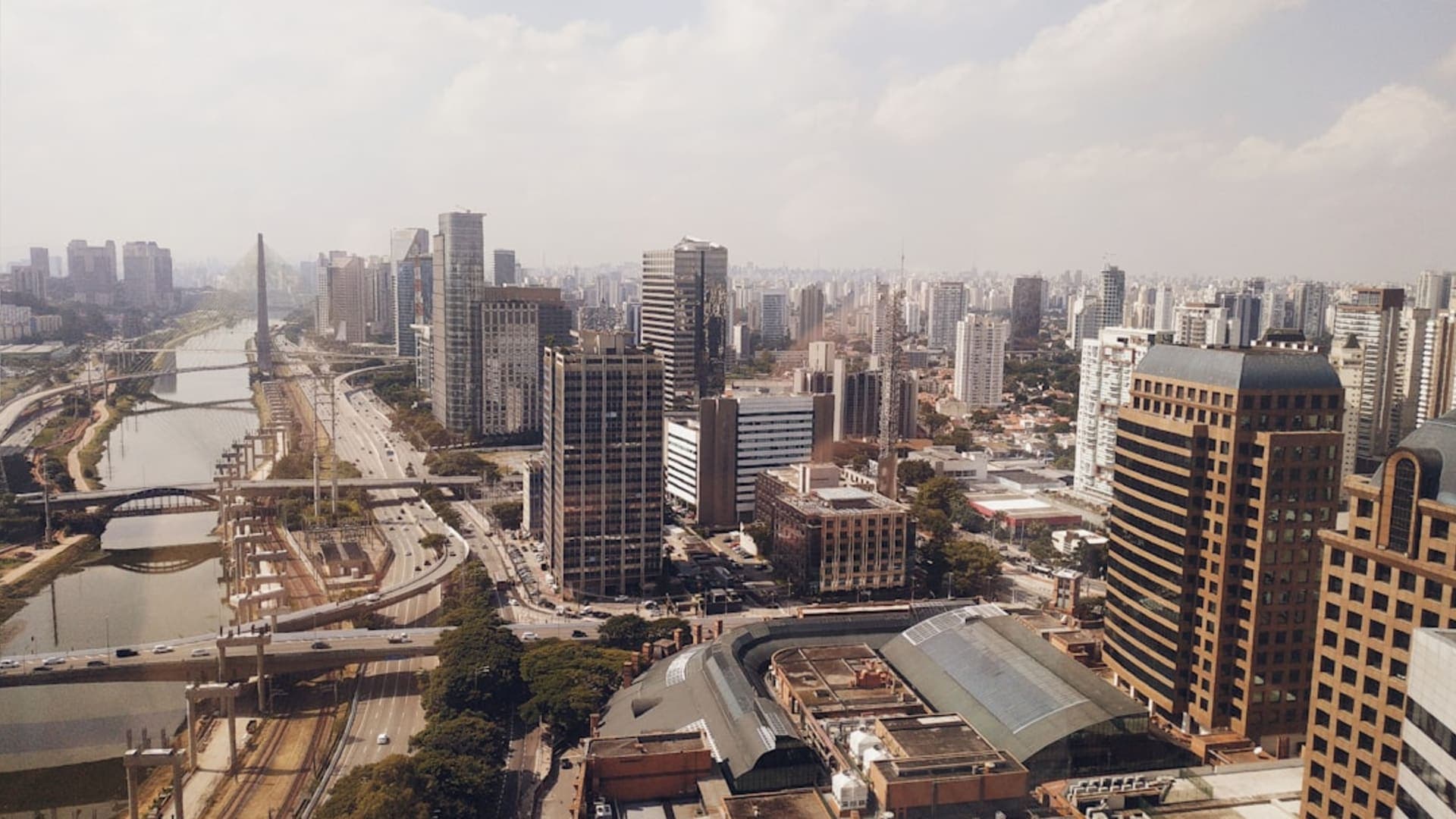 São Paulo city skyline
