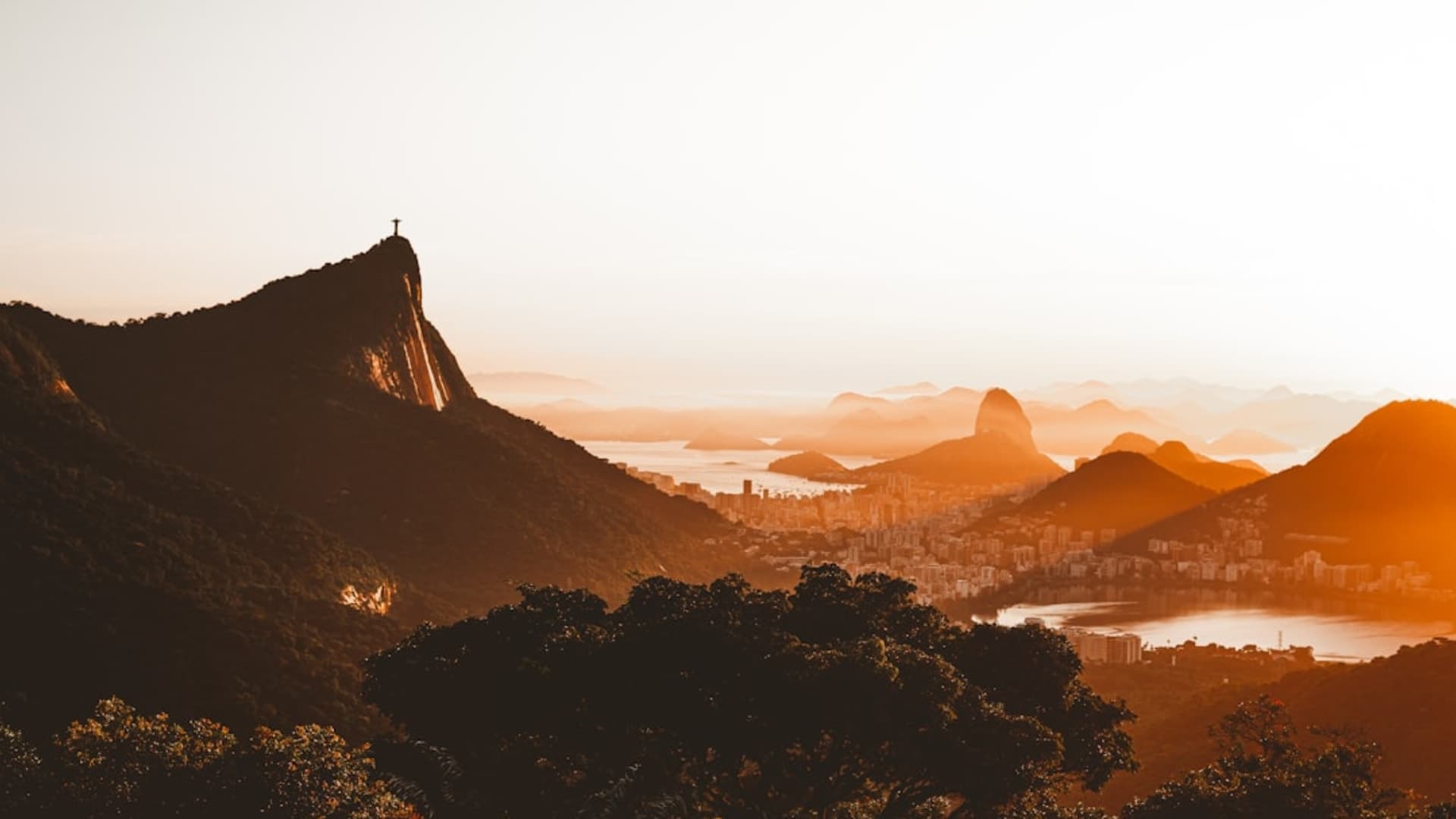 Cachoeira city skyline