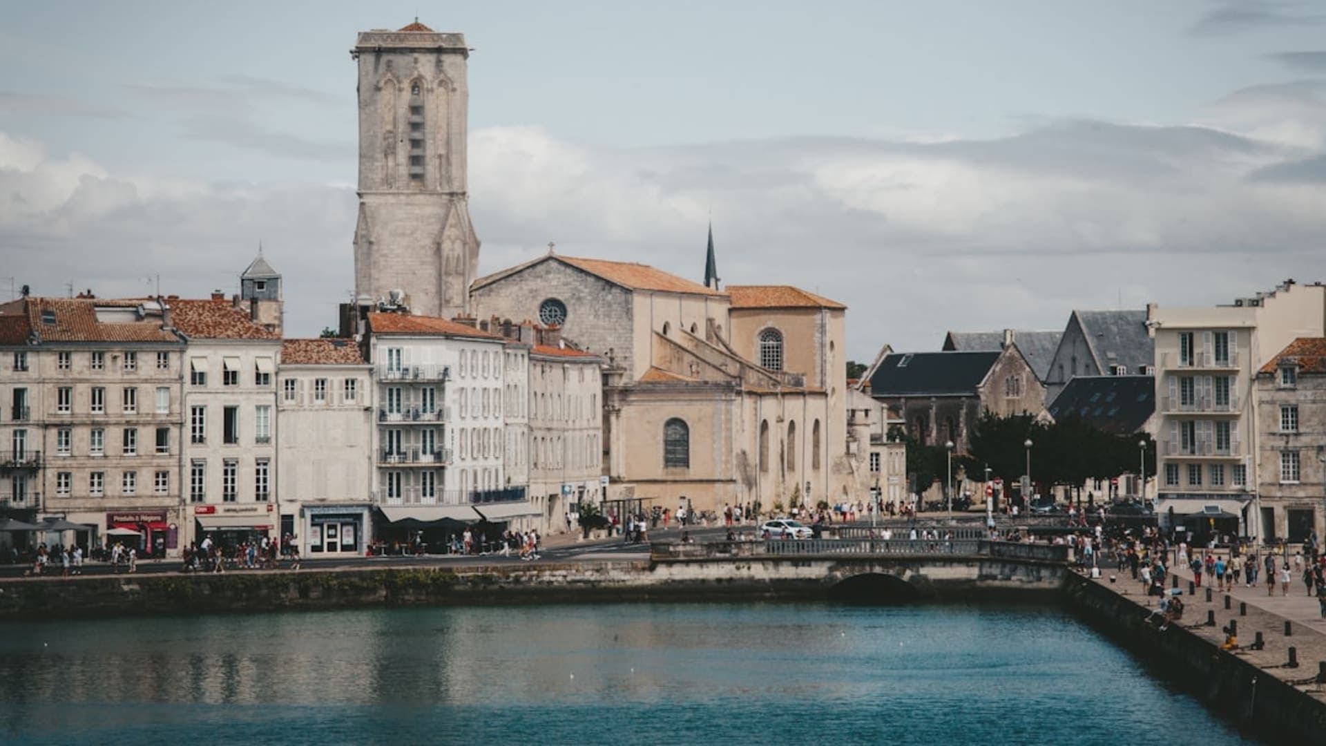 La Rochelle city skyline